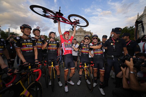 Spanish clearance bike race